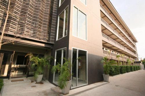 Ploen Pattaya Residence By Tolani Exterior foto